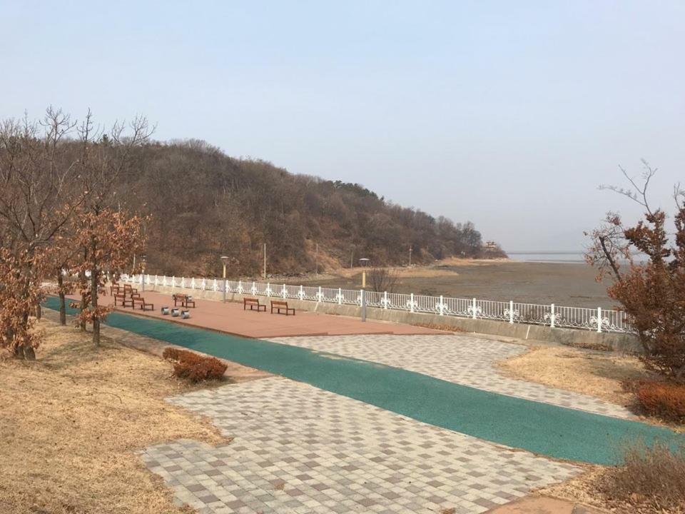 Hotel Sm Incheon Airport Екстер'єр фото